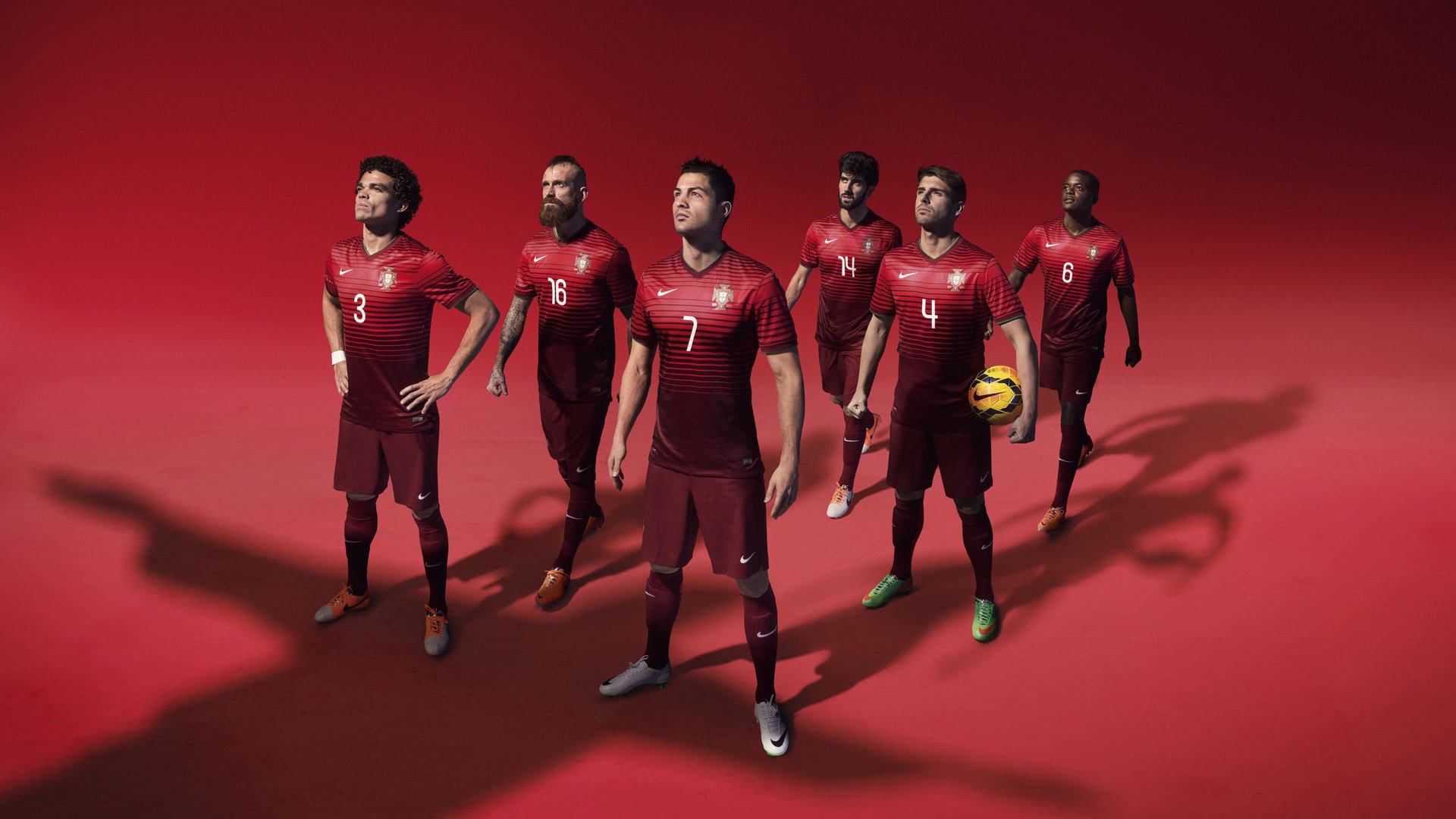 田径选手不断刷新个人最佳成绩